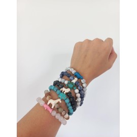 Fahlo Sloth Tracking Bracelet, Elastic, supports Sloth Conservation Foundation, one size fits most for Men and Women, One Size, Aluminum, Elastic, no gemstone