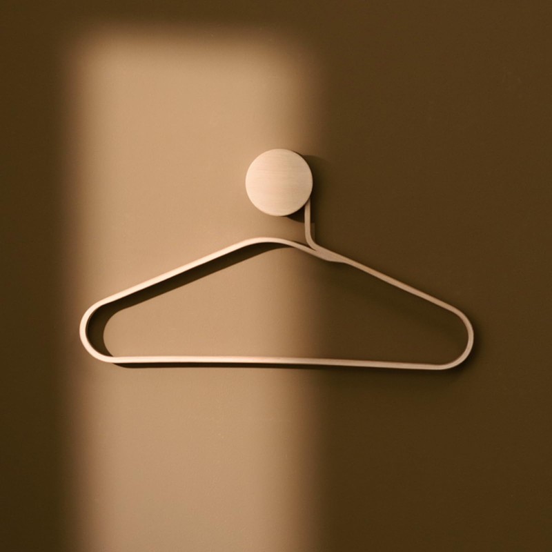 GUDEE CAKON Set of 3 Bamboo Hangers – Eco-Friendly, Strong