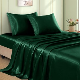 VACVELT 4pcs Emerald Green Satin Sheets Full Size Bed Set, 15 Inch Deep Pocket Silky Satin Sheet Set, Soft Satin Bedding Set Cooling & Luxury Bed Sheets, 1 Fitted Sheet + 1 Flat Sheet + 2 Pillowcases