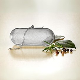 3 PAGEN® Oval Spice Strainer for Cooking - Herb Strainer with Chain and Hook Hanging on the Edge of the Pot - Easy to Clean and Durable Thanks to Stainless Steel - Versatile Uses for Spices, Herbs &