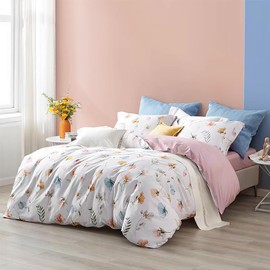 Nayoroom Bed Linen 140 x 200 cm, White with Pink Flowers Duvet Cover and Pillowcase 70 x 90 cm, Colourful Small Flowers, Leaves Pattern, Pink White Reversible Bedding Set with Zip