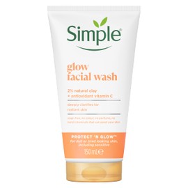 Simple Simple Protect 'N' Glow Express Glow Clay Polish Cleanser leaves skin naturally glowing for expert facial skin care 150 ml