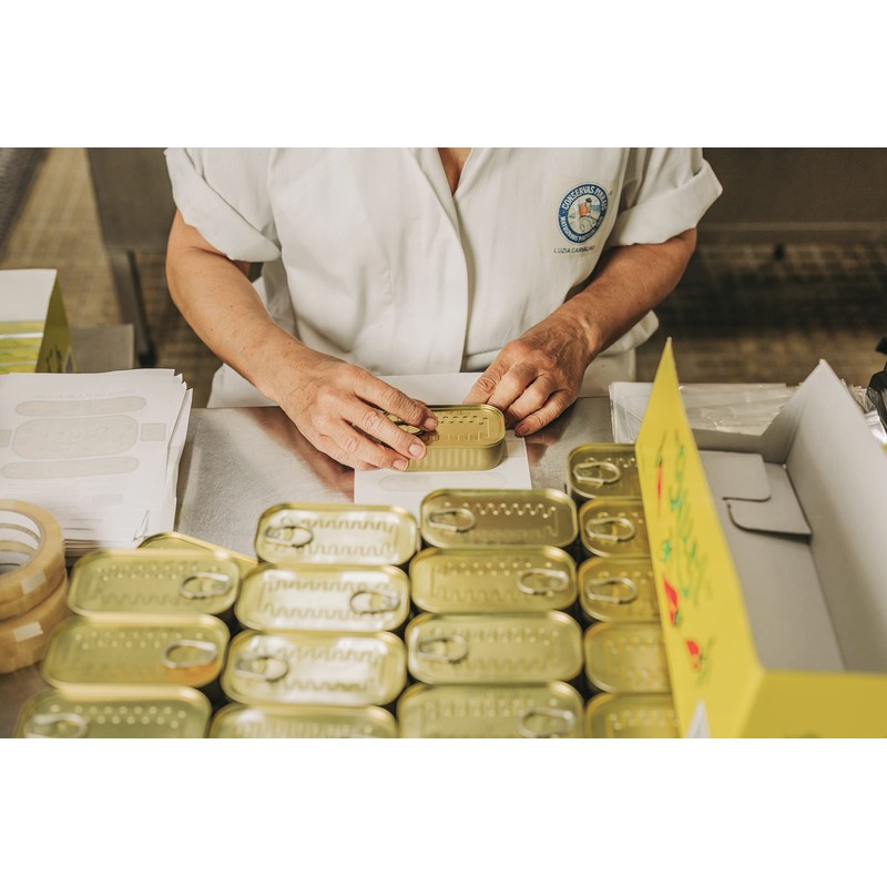 NURI Portuguese Sardines in Extra Spiced Olive Oil - 4