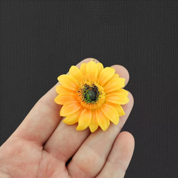 Unbranded Sunflower Resin Silver Tone Charm - K342