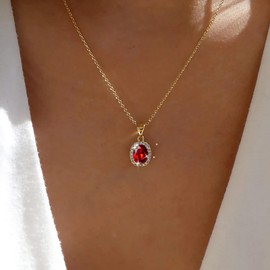 TseenYi Emerald Gemstone Pendant Necklace Oval Emerald Necklace Retro Gold Emerald Green Necklace Sparkling CZ Green Pendant Necklace Boho Green Gemstone Necklace Jewellery for Women and Girls