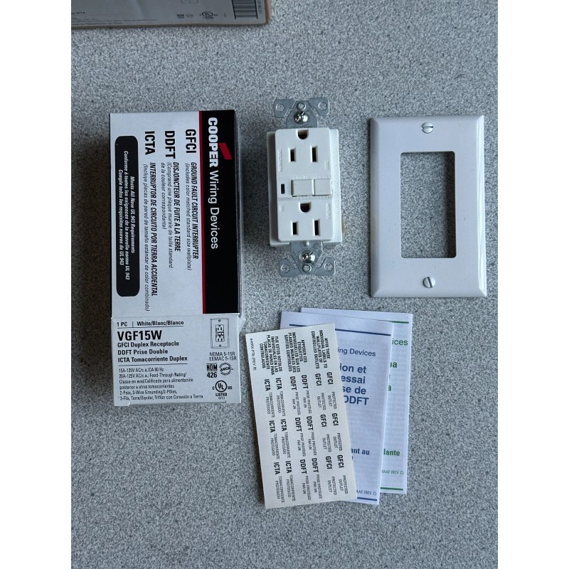 Cooper NEW COOPER VGF15W GFCI DUPLEX RECEPTACLE AND WALL PLATE