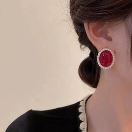 Allereya Vintage Coral Oval Stud Earrings Red Coral Earrings Tiny Pearl Hoop Circle Earrings Coral Pearl Wedding Earrings Jewellery for Women and Girls (Red), Zinc, No Gemstone