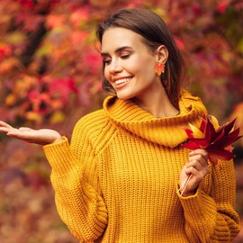Fall Leaf Earrings Cute Red Maple Leaf Stud Earrings Set Hypoallergenic Enamel GIVE THANKS Studs for Women Thanksgiving Holiday Earrings Autumn Season Jewelry Accessories