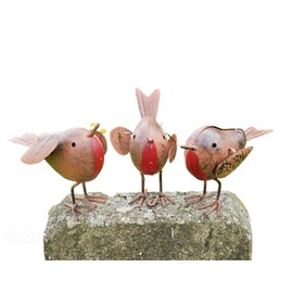 HomeZone Rustic 3pc Robin Redbreast Metal Bird Set - Natural Shabby Style Weatherproof Highly Detailed Wall Mounted Garden Ornaments - Fun Christmas Decorations for Indoor or Outdoor Birds Decor