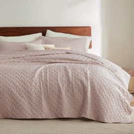Bedsure Quilts Queen Size - Lightweight Bedspreads Queen Size with Basket Weave Pattern, Soft Quilt Bedding Set, Dusty Rose Comforter Set Coverlet for All Seasons with 2 Pillow Shams