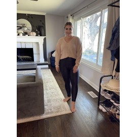 II ININ Womens Sweaters Spring Fashion Trendy 2025 V Neck Outfits Long Sleeve Lightweight Fall Winter Clothes Pullover Sweater(Apricot, M)