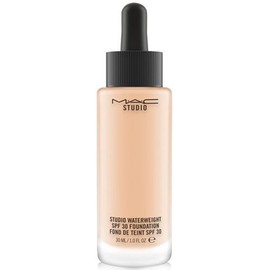 MAC Vibrantly Young Face Studio Waterweight SPF 30/PA++ Ultra-Fluid Foundation (NW15)