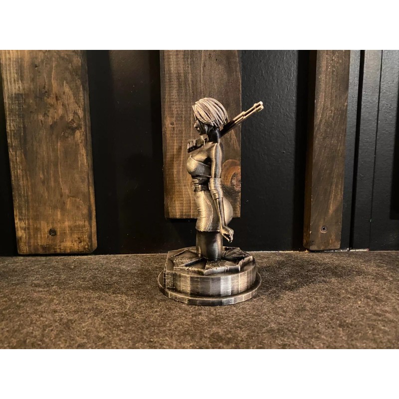 Capcom Resident Evil Jill Valentine Silver Statue 6inches Tall