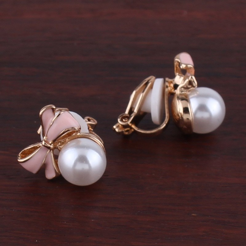GRACE JUN Gold Plated bow-knot shape Pearl Clip on Earrings