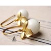 Gold-plated earrings with white jade pearl and flower/gift for her