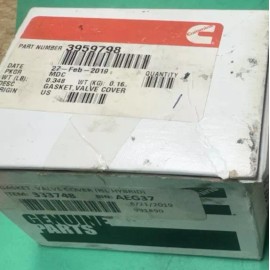 Cummins GENUINE NEW OEM Cummins Valve Cover Gasket 3959798 8.3L SHIPS FREE