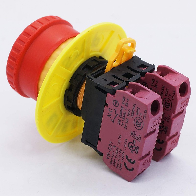 TWTADE / 22mm 2 NC Red Mushroom Latching Emergency Stop