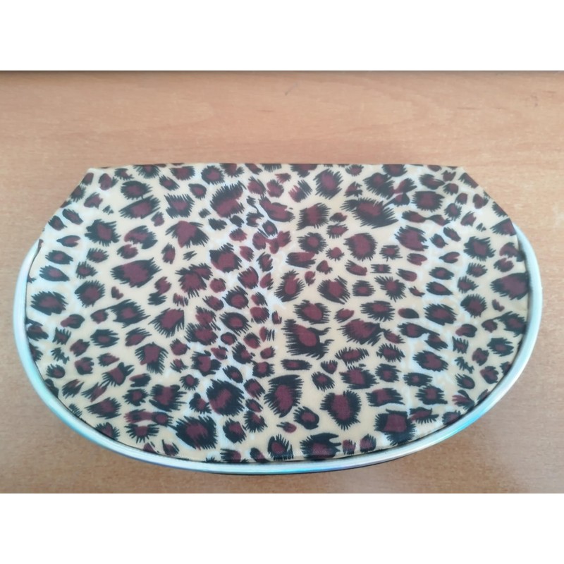 Small Cosmetic Bag with Leo Pattern, beige / brown, exotic