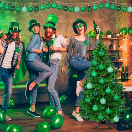 12 Pcs St. Patrick Ornament Ball Green Shamrock Hanging Ball Ornament Good Luck Charms St. Patrick's Day Decorations Fabric Wrapped Balls Clover Festival Home Decor (Fresh Style, PET, Foam)