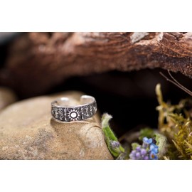 Windalf Women's Toe Ring IDRIS 6 mm Stars Sun Foot Jewellery Antique Summer Jewellery 925 Sterling Silver, Sterling Silver