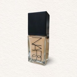 Nars Light Reflecting Foundation 30ml Genuine - Yangyang / 나스 라이트 리플렉팅 파운데이션 30ml  정품 - 양양