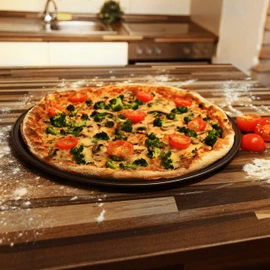 Relaxdays Round Pan 33 cm 4-Piece Set Plates with Non-Stick Coating Tarte Flambee with Extra Large Diameter Pizza Baking Tray Made of Carbon Steel, 33 x 33 x 1.8 cm, Grey