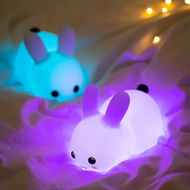 ANGKMA Nachtlicht Kinder, 7 Farben LED Nachttischlampe Babyzimmer, Silikon Stilllicht Dimmbar Touch für Geschenke für Mädchen, Cute Nachtlampe Kinderzimmer (Kaninchen)