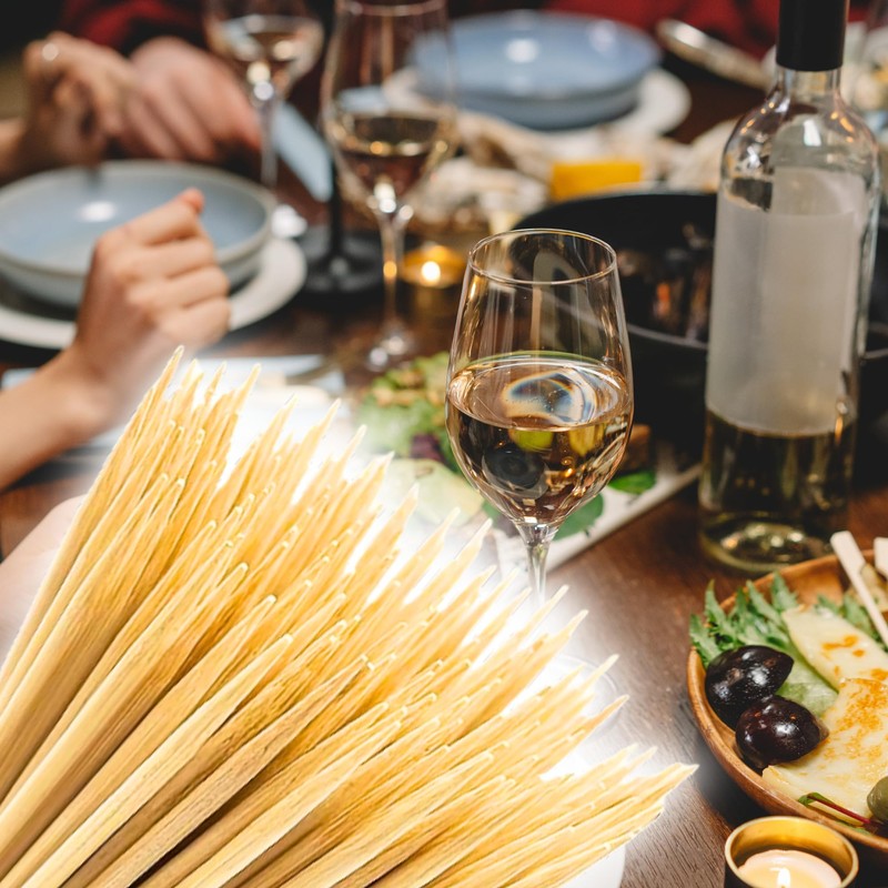 Pack of 300 Wooden Bamboo Cocktail Sticks/Toothpicks - 4 Inch