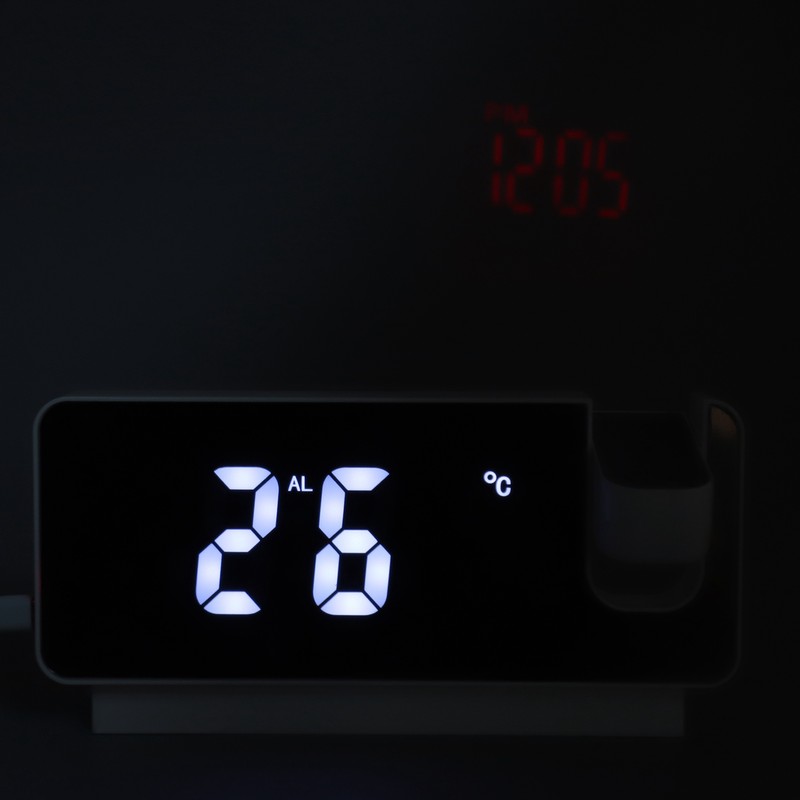 Projection Alarm Clock USB Rechargeable White Light Snooze Function Adjustable