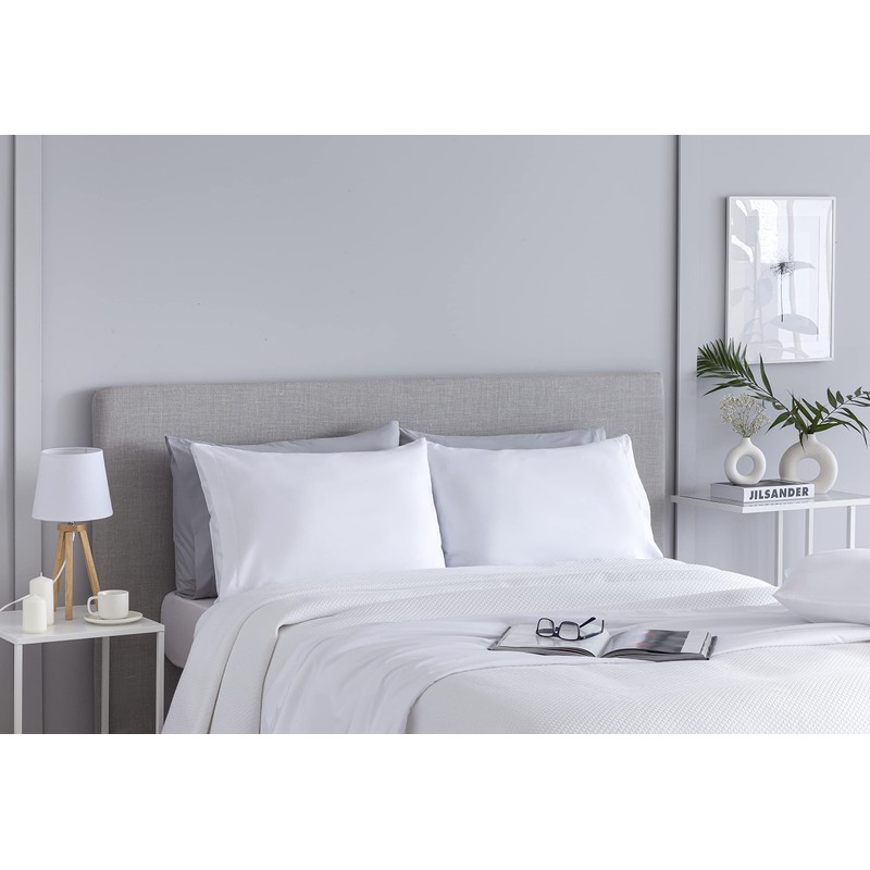 Todocama 2 x Super Soft Hypoallergenic White Cushion Covers 70x40cm