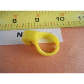 Generic FINGER RING TYPE THREAD YARN STRING CUTTER Sewing Notions Yellow Medium Size