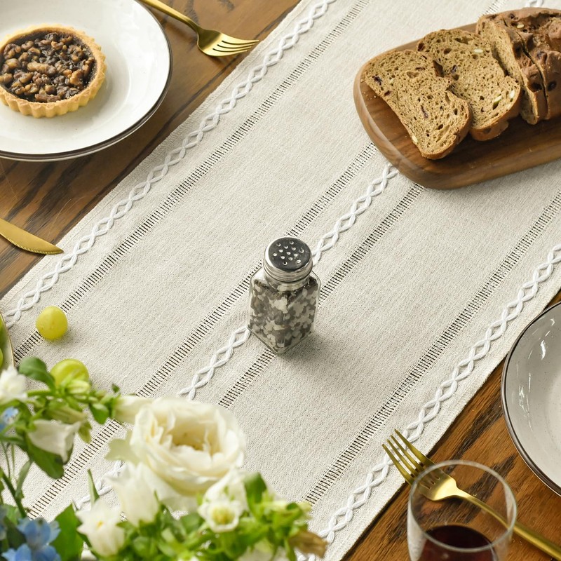 Artoid Mode Boho Cream Tassel Table Runner, Farmhouse Style Kitchen