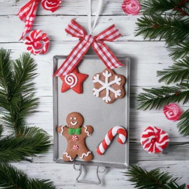Set of Christmas Tree Pendants, Christmas Tree Pendants, Gingerbread Ornaments, Candy Canes, Christmas Bakery, Christmas Tree Decoration for Hanging (3 Pieces Gingerbread Baking Sheets)