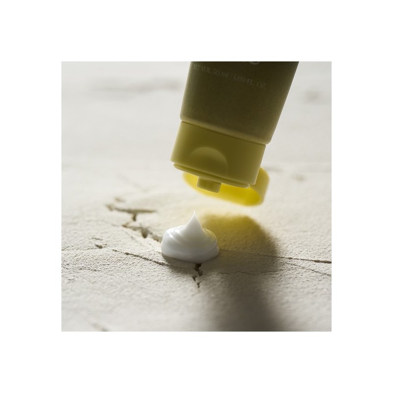 Bar Nourishing barrier cream to apply / 바를 너리싱 베리어