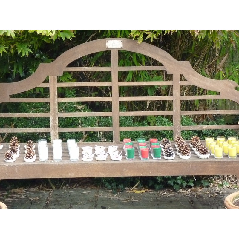 Kindlecone - Natural pine cone firelighters - Summer Garden -