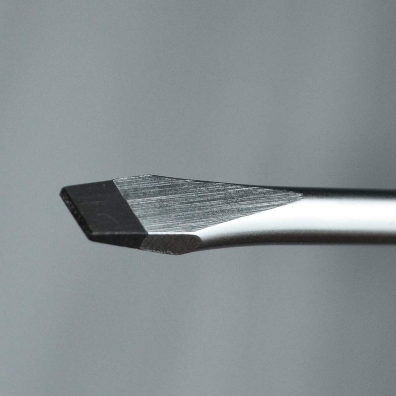 Faithfull Flared Screwdriver, Soft-Grip Handle, Chrome Vanadium Steel Blade with