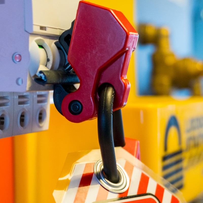 sourcing map 2pcs Circuit Breaker Lockout Industrial Grade Miniature Loto
