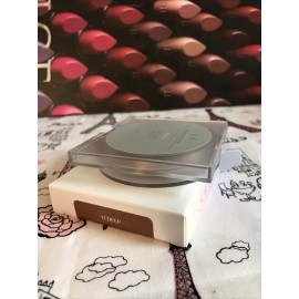 Huda Beauty Glowish Luminous Pressed Powder 0.35 oz   11 deep