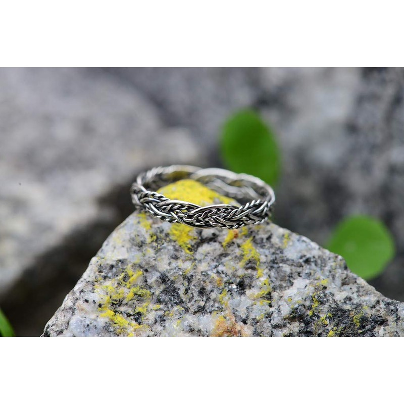 Windalf Delicate Bohemia Silver Ring RICARA 3 mm Braid Pattern