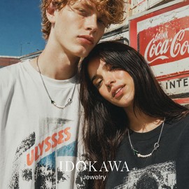 IDOKAWA Emerald Green Triangle Zircon Pearl Necklace for Women Men, Y2K Asymmetrical Snake Chain Pearl Layered Choker Necklace, Unisex Minimalist Streetwear Jewelry