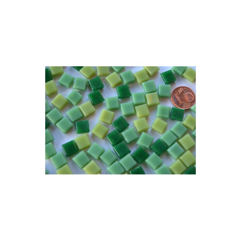 Pack of 100 Mini Mosaic Green Mix 8 x 8