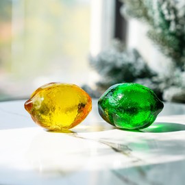KRISININE Glass Lemon Figurine Collectibles Glass Fruits Decoration for Home Kitchen Office Table Centerpiece Lemon Ornament Decoration(1.7 * 2.3IN)