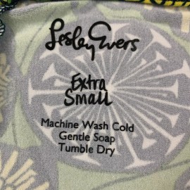 Lesley Evers Women's Size XS Dandelion Navy Pull On Reese Leggings NWT