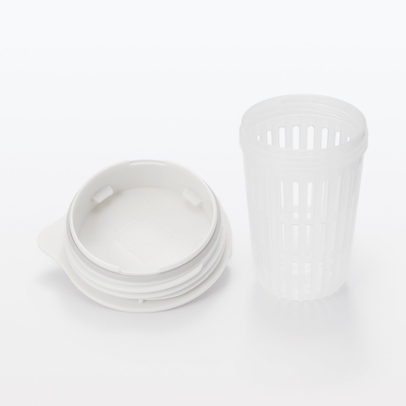 Muji MDC47A2A Horizontal Water Bottle with Strainer, White, Approx. 6.6