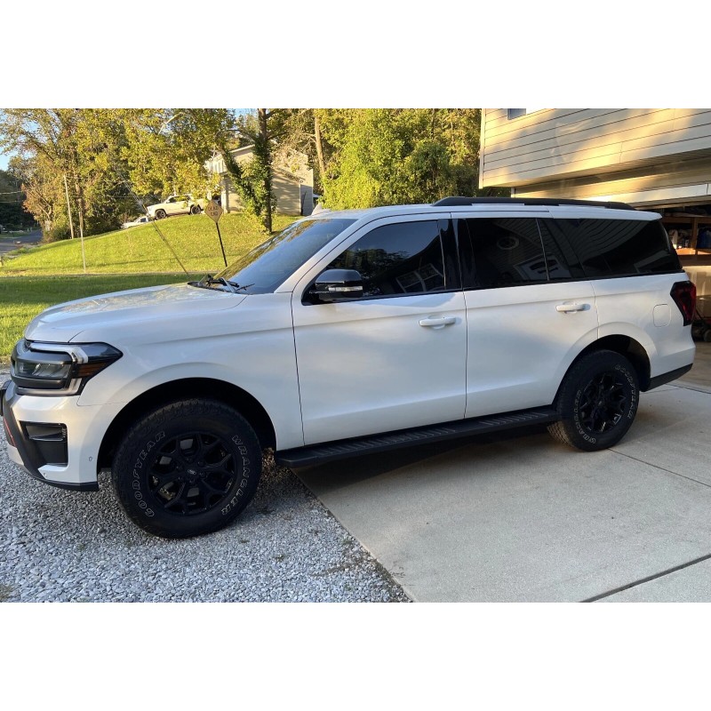 V-LUX AUTO Ford Expedition (including MAX) Wheel Nut Covers /