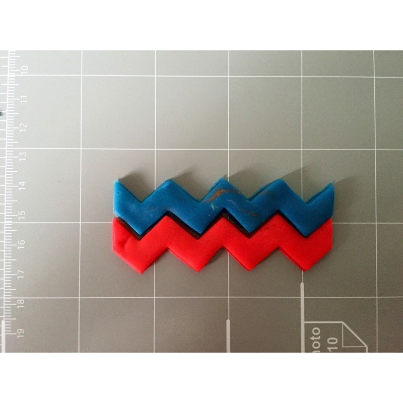 Chevron Cookie Cutter (4 Inch)
