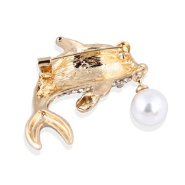 YAZILIND Cute Cartoon Dolphin Brooch pin Rhinestone Alloy Drop Oil Imitation Pearl Breastpin Ladies Clothing Accessories Corsage Jewelry
