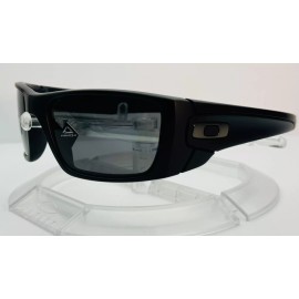 Oakley New Oakley Fuel Cell Sunglasses / Matte Black / Prizm Grey Polarized / 009096-J3