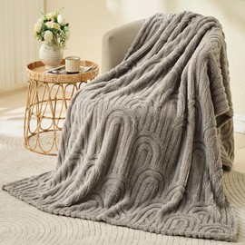 Wajade Fleece Throw Blanket, Fluffy Faux Fur Blanket for Bed Sofa Couch, Soft Warm Thick Blanket,Light Grey 127x178