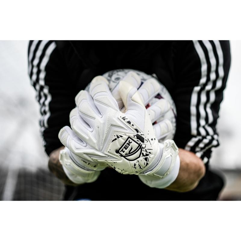 TEK IceLoom White-Black - Size: 10